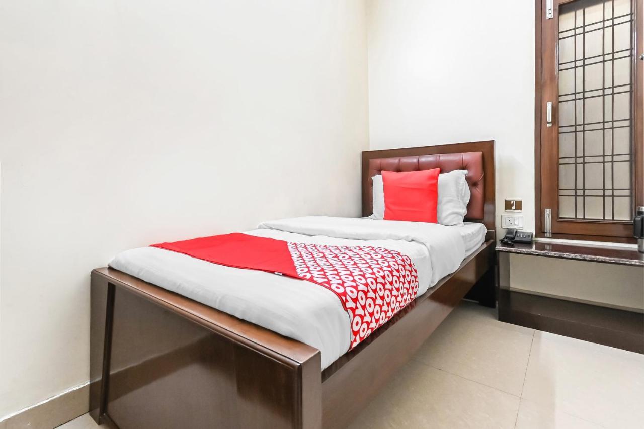 Oyo 49672 Hotel Galaxy Moradabad Exterior foto